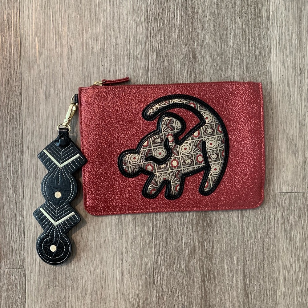 Danielle Nicole lion Long Simba Clutch - NWOT